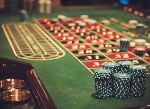 Tampilan platform 5dewa dengan menu sportsbook dan live casino di layar desktop